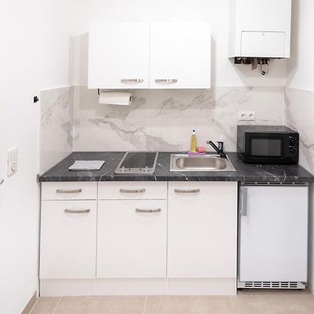 Radiant Premium Apartments - Fuenfhaus เวียนนา ภายนอก รูปภาพ