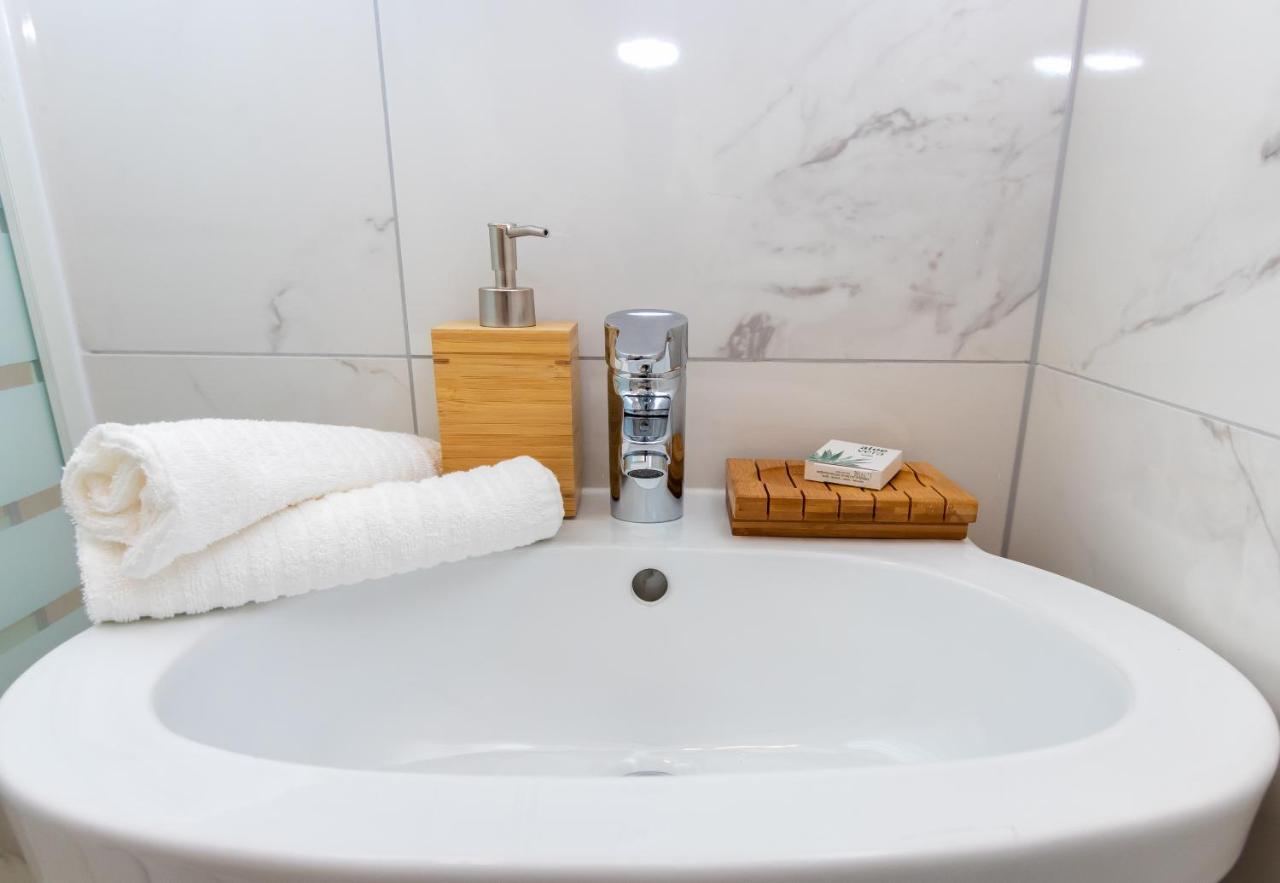 Radiant Premium Apartments - Fuenfhaus เวียนนา ภายนอก รูปภาพ