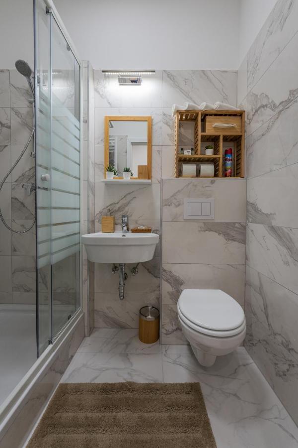 Radiant Premium Apartments - Fuenfhaus เวียนนา ภายนอก รูปภาพ